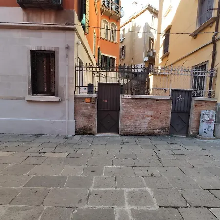 Guest house San Polo Star Venice